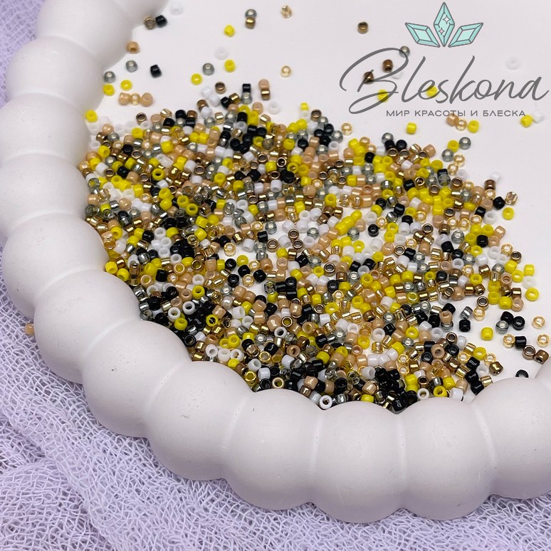 Бисер TOHO round 11/0 цвет №60-011 (микс)