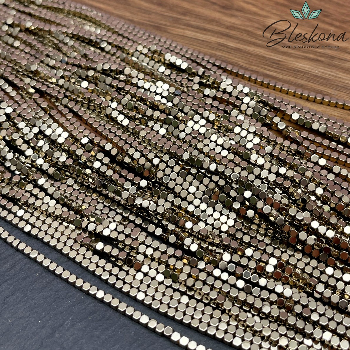 2 мм Гематин имитация, цвет темное золото, куб огранка