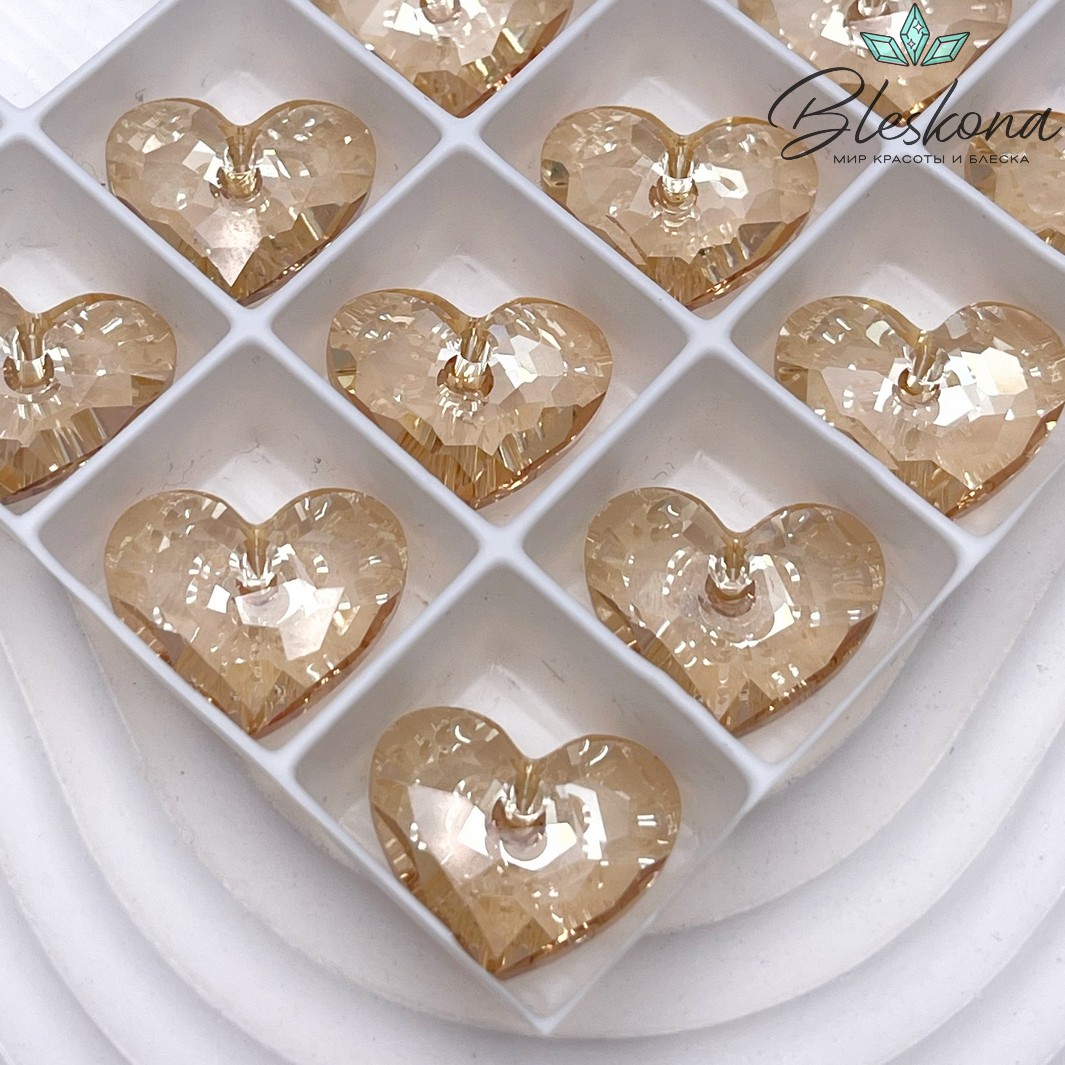 6264 Truly In Love Heart 18 мм Crystal Golden Shadow