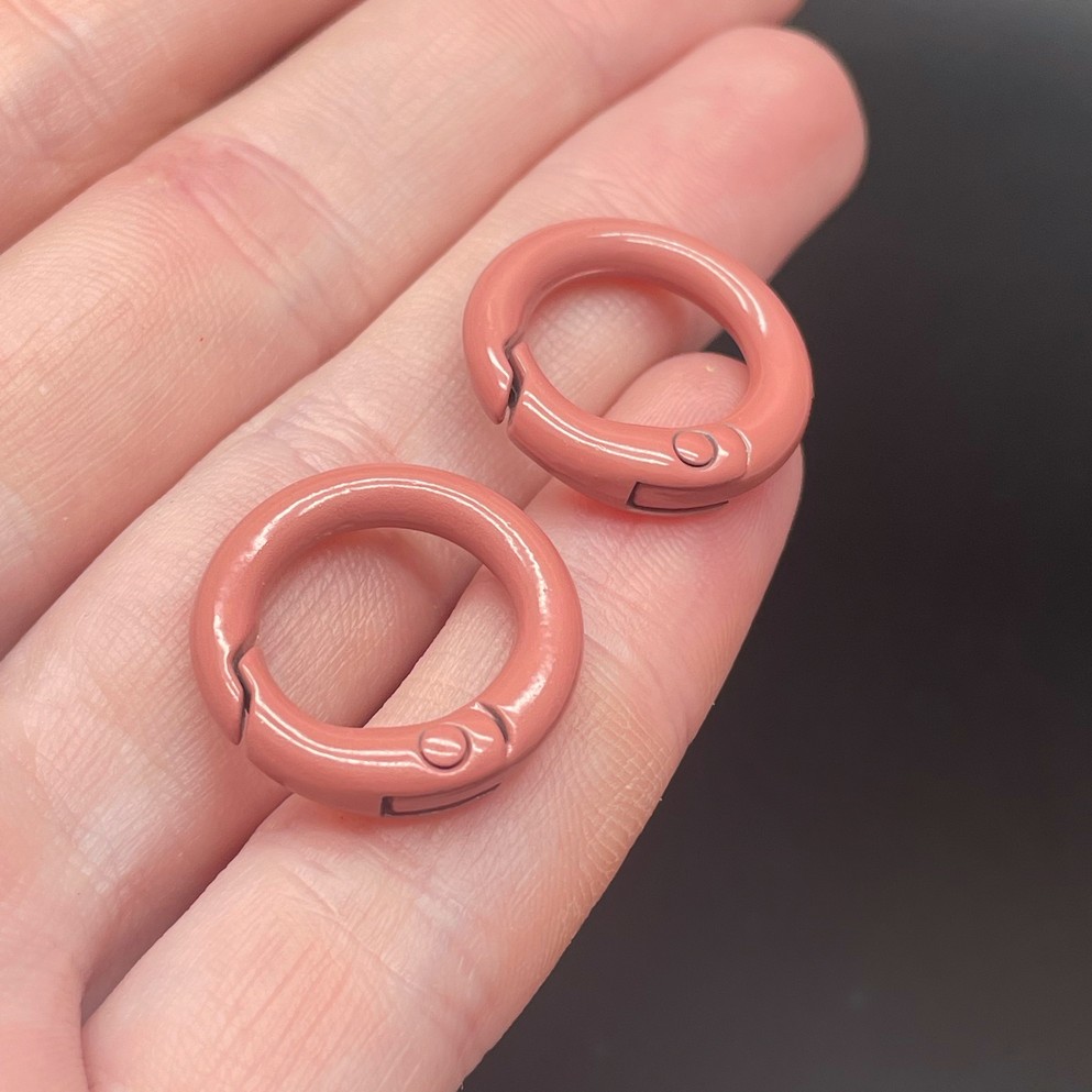 20мм , Замок круг пудровая эмаль 