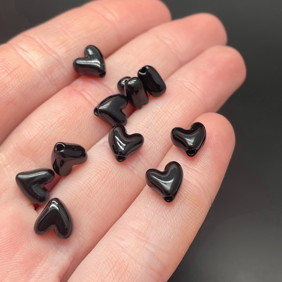 8 мм , Бусина сердце черная эмаль уп.10шт 
