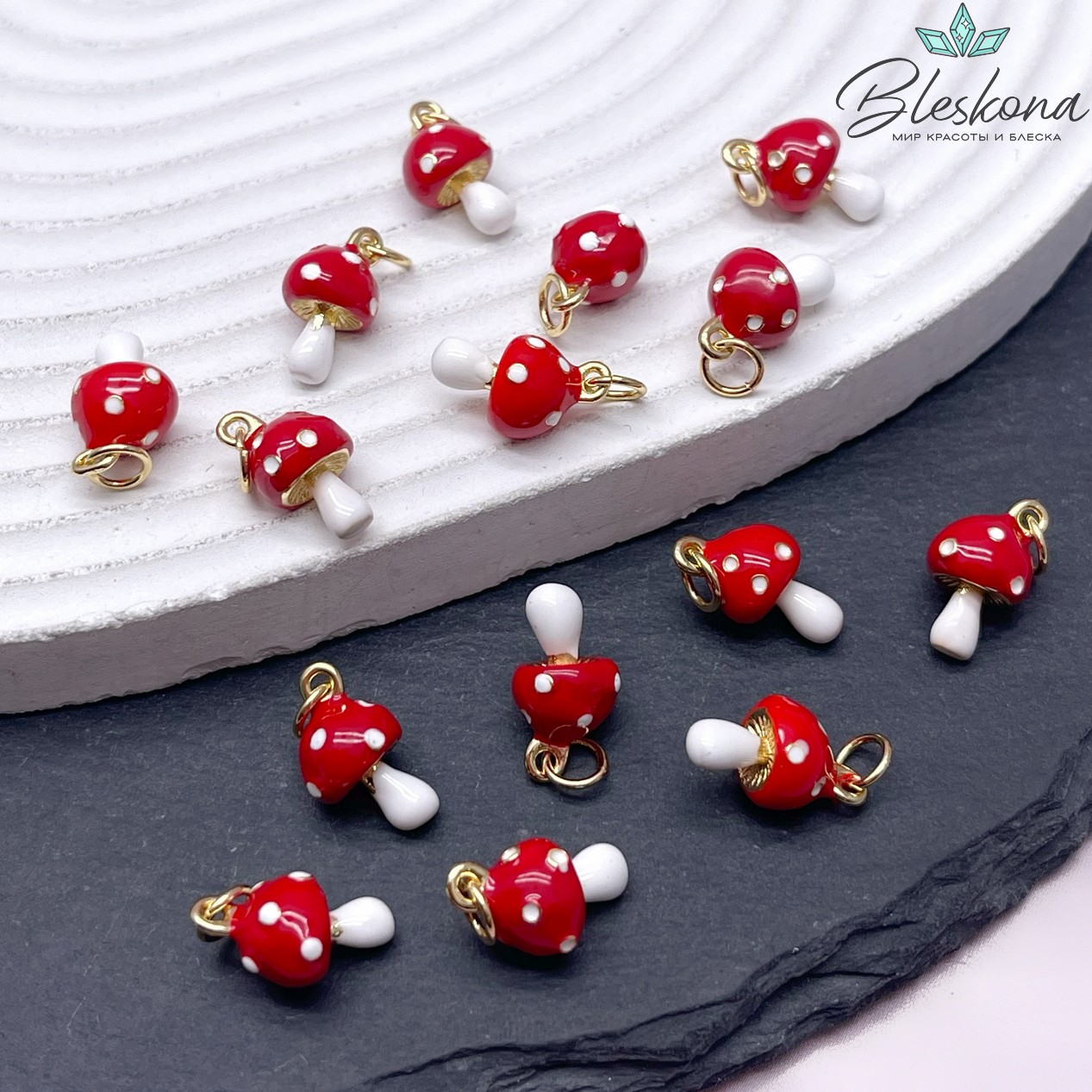 14*8 мм Цвет золото, Подвеска гриб Мухомор эмаль