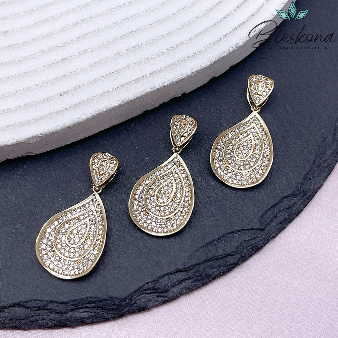 33,2*16,6 мм Цвет золото, Подвеска капля с цирконами и бейлом