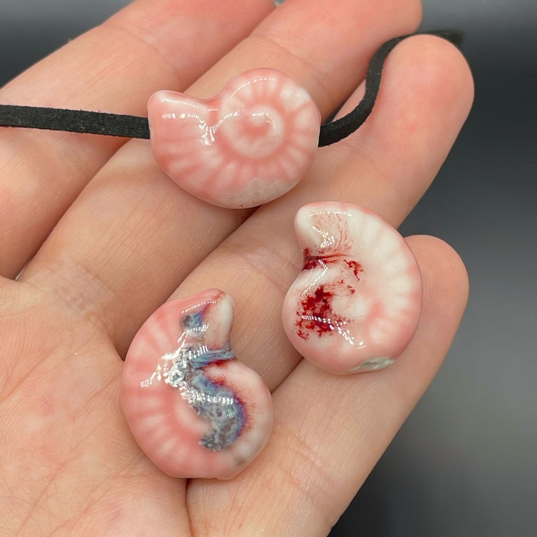 21*17 мм Бусина Аммонит, керамика цвет розовый рисунок