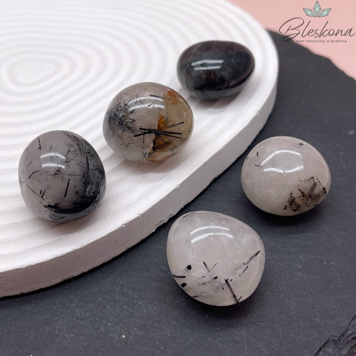 Кварц Рутиловый галтовка 23-29 мм