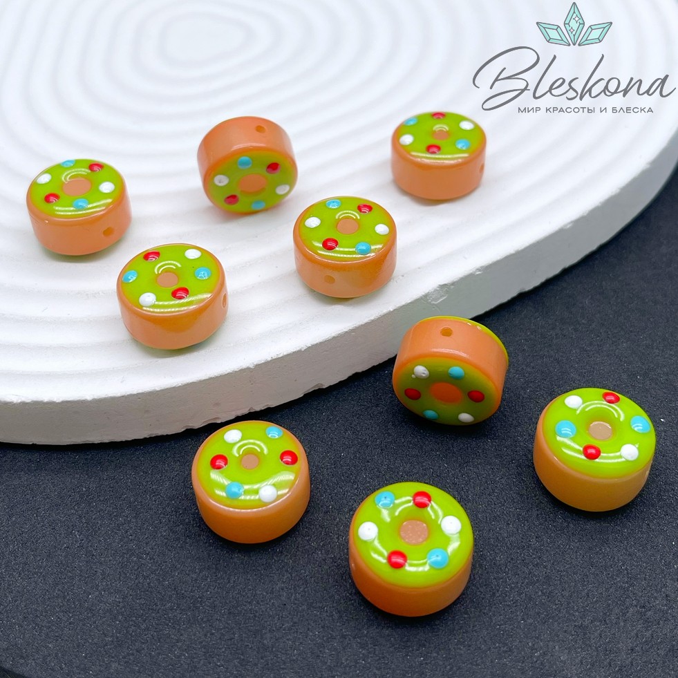 8*15 мм Бусина пончик коричневый красно- голубые точки