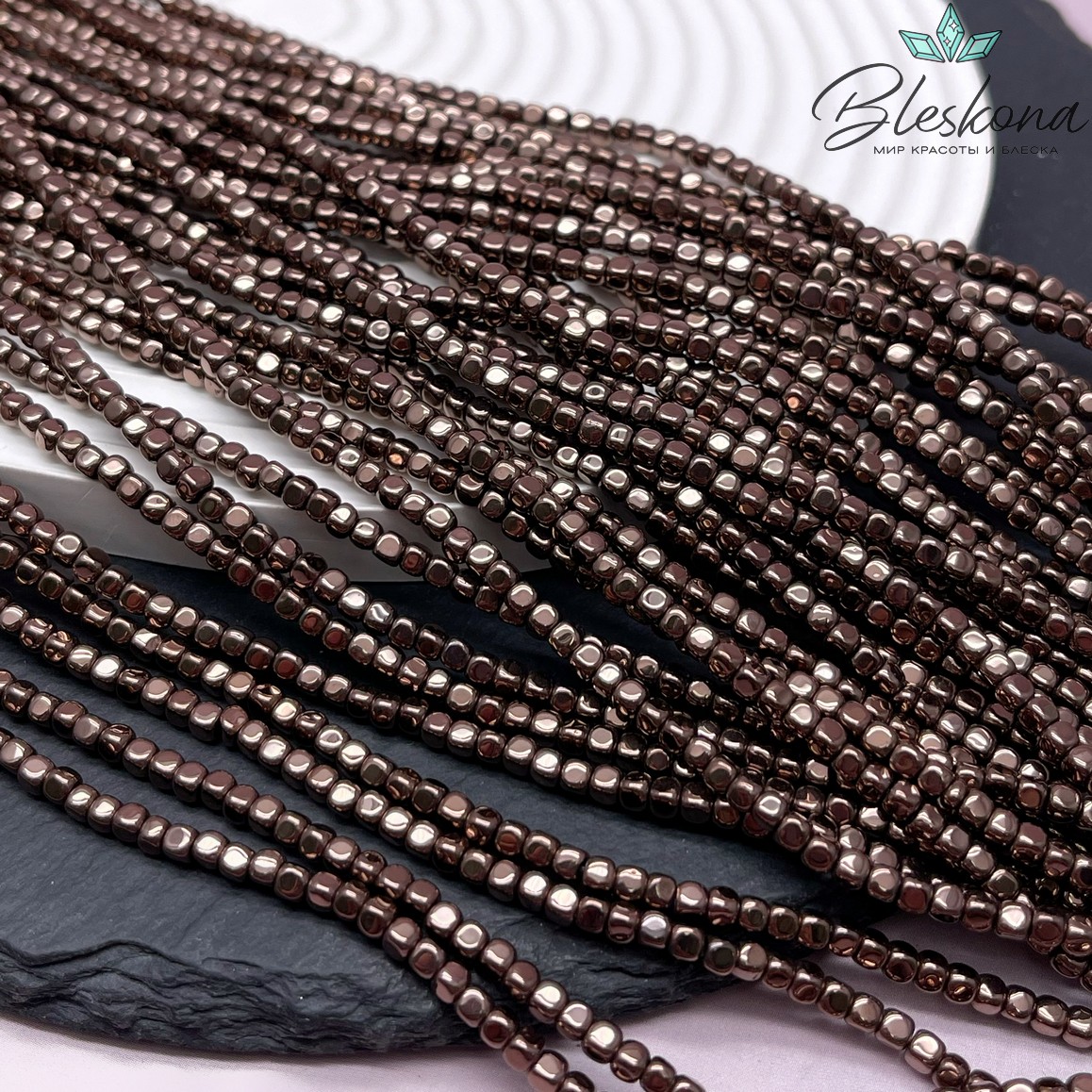 3 мм Гематин, куб округленные стороны, коричневый (шоколадный) имитация 