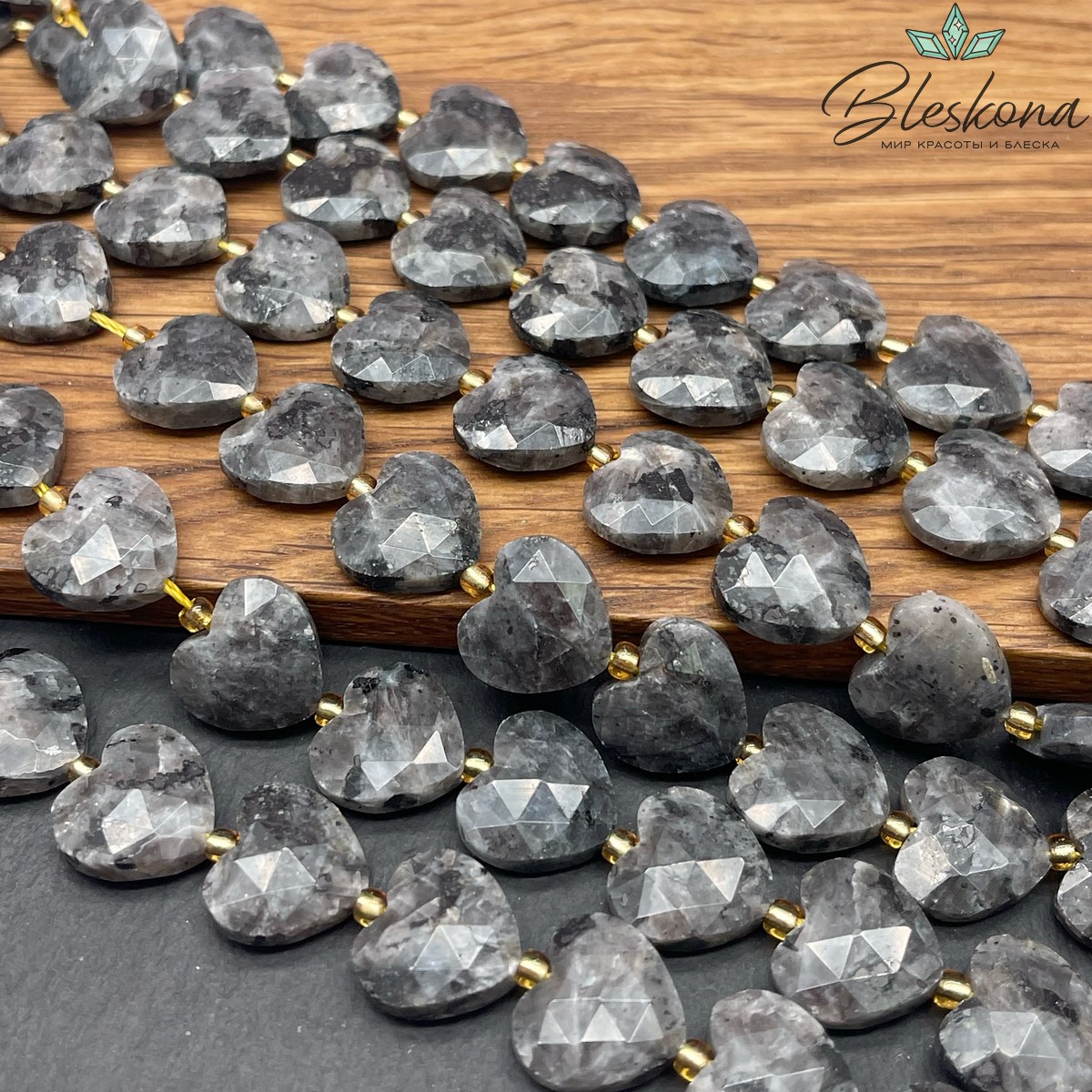 Ларвикит (Лабрадорит) сердце огранка 14 мм