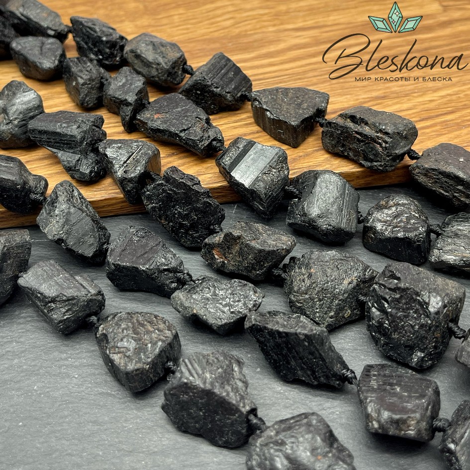 Турмалин черный (Шерл) куски №2 (14-20)*(12-17) мм