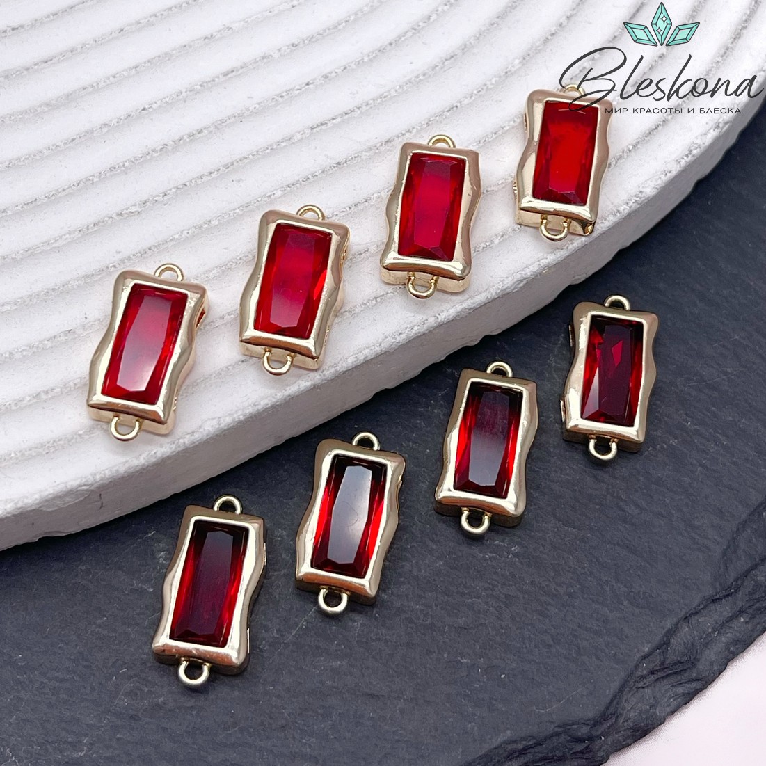 17,5*8,5 мм Цвет золото, Коннектор прямоугольник красный циркон 