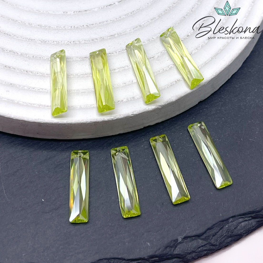 20*4,8 мм, Подвеска Циркон прямоугольник светло-зеленый (кубический цирконий, фианит) 