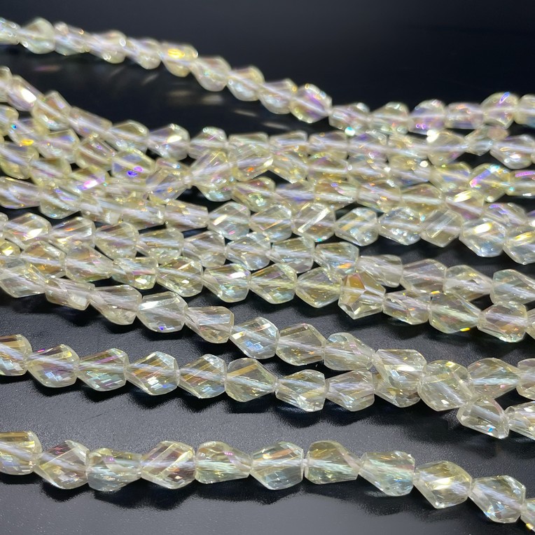 6*7,5 мм Стекло Lux, фриформ, песочный с переливом  