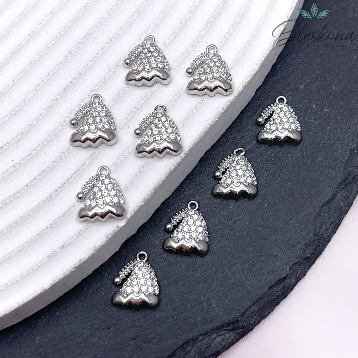 11,5*10 мм Цвет серебро, Подвеска новогодняя шапка цирконы
