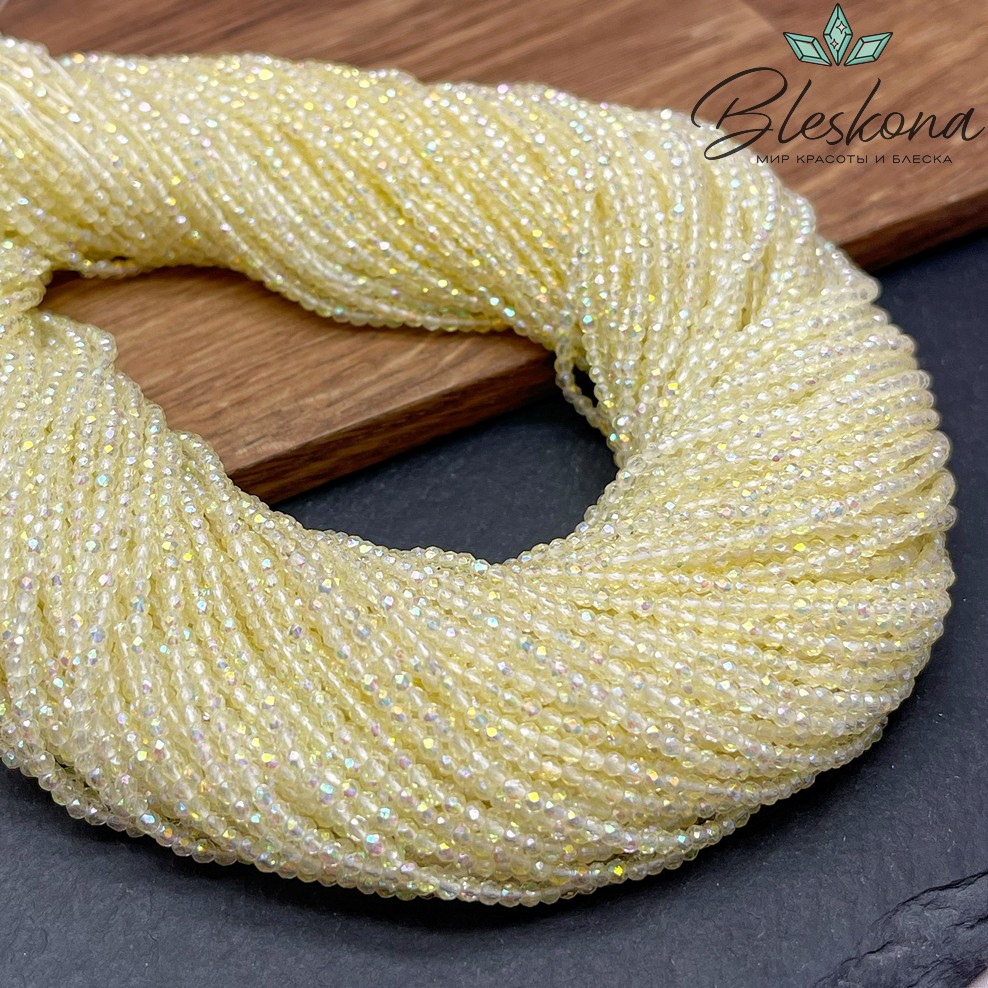 2 мм Бусины стекло светло-желтое с переливом алмазная огранка