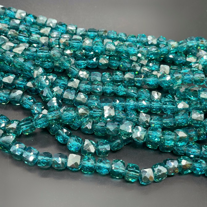 6.5 мм Стекло Lux, куб огранка, цвет морской волны