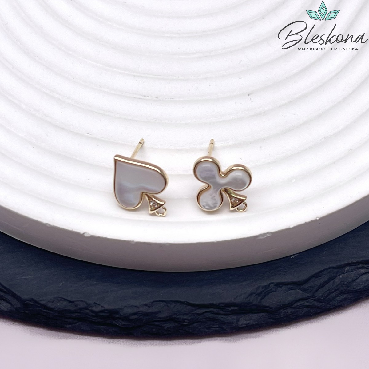 14*11 мм Цвет золото, Пусеты Карточные масти