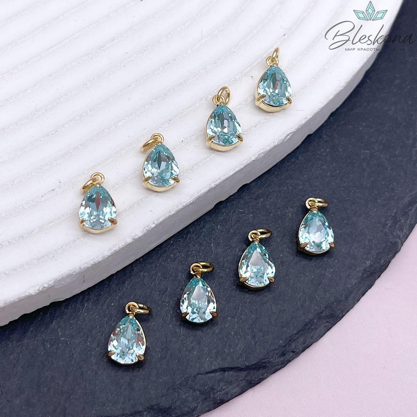 11*7 мм, Цвет золото, Подвеска капля голубой циркон