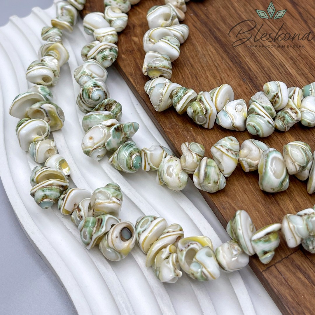 Ракушка желто- зеленая 13*11мм