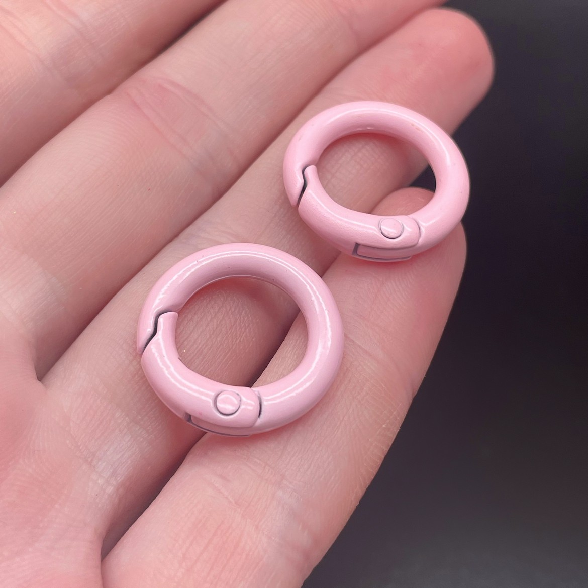20мм , Замок круг бледно-розовая эмаль №2