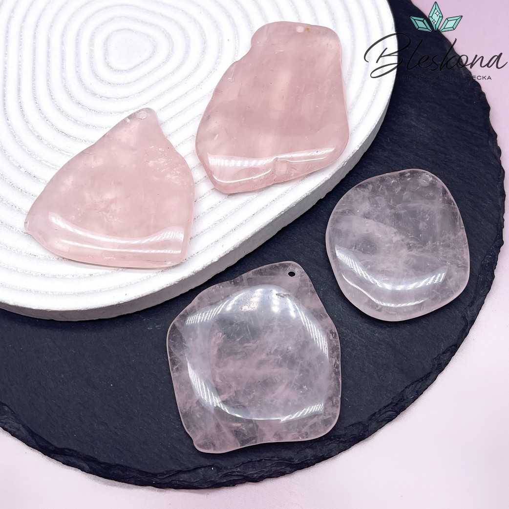 Подвеска фриформ Розовый кварц (52-68)*(37-51) мм