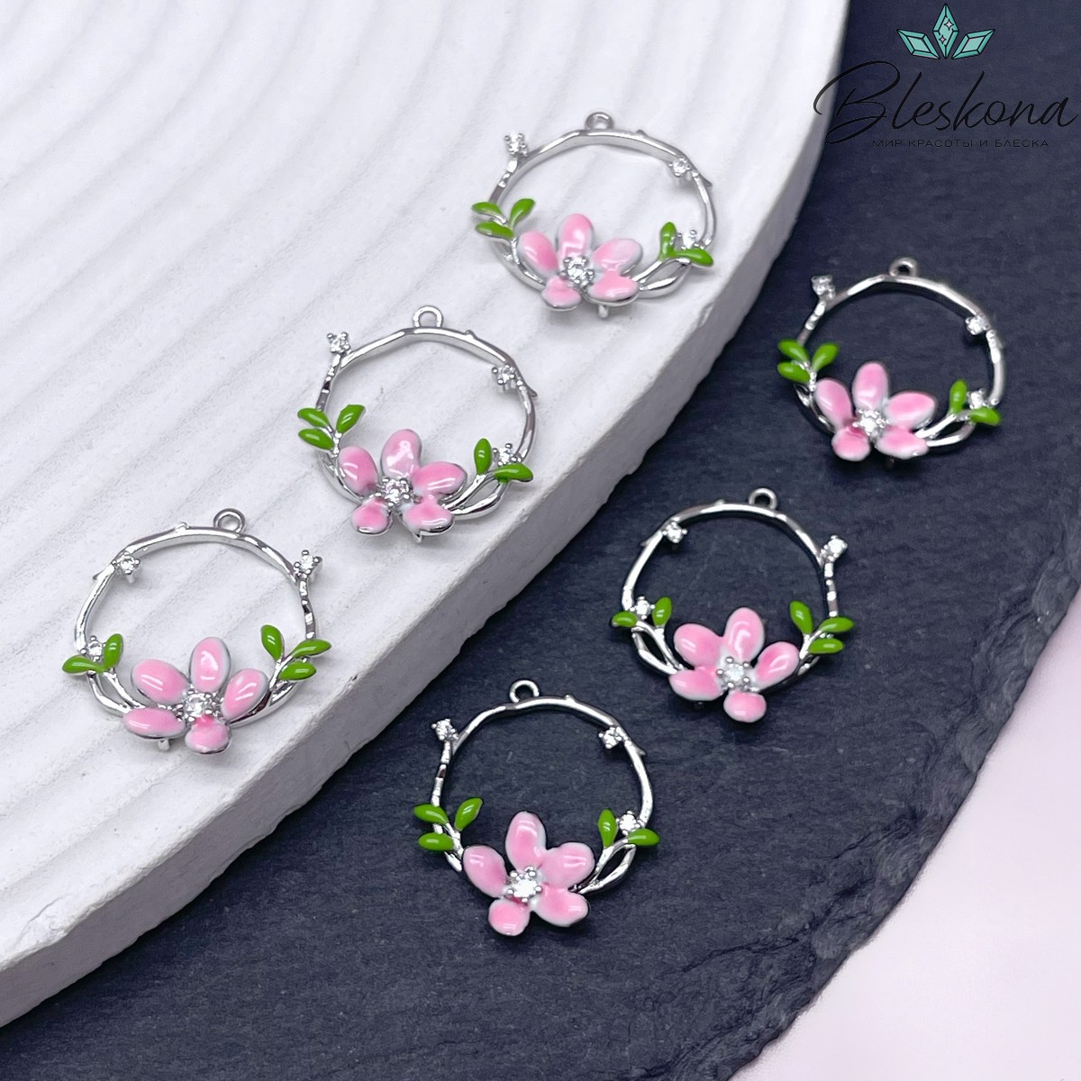 Подвеска круг с цветком,цвет серебро 17,5мм