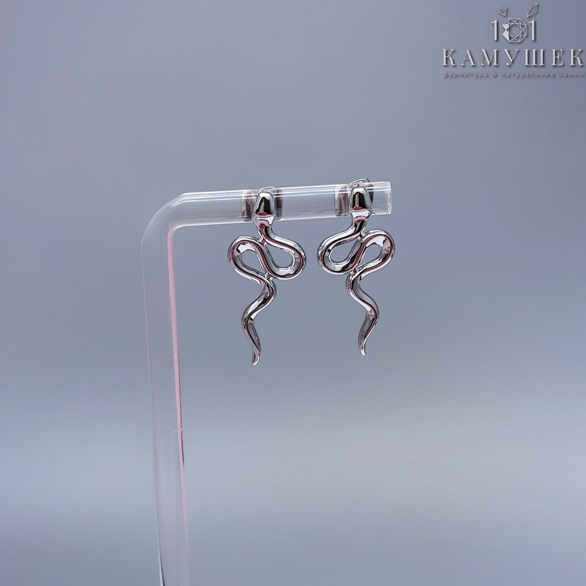 Пусеты змея гладкая, цвет серебро  27,4*12,2 мм