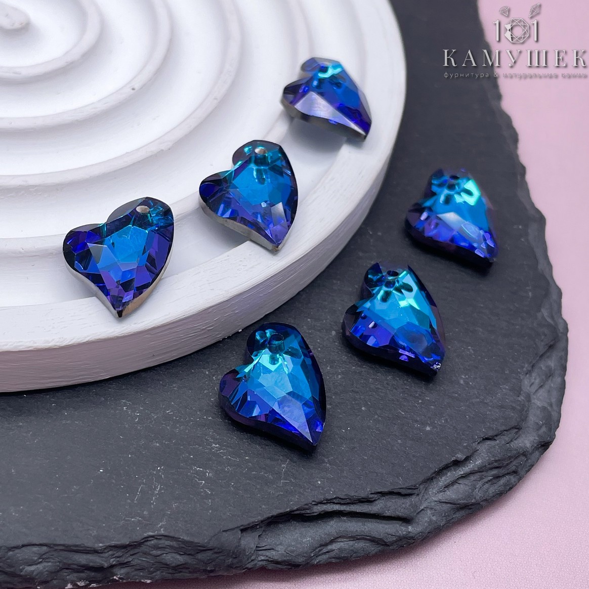 16,5*14 мм, Подвеска сердце стекло белое с переливом (Heliotrope) уп. 2 шт