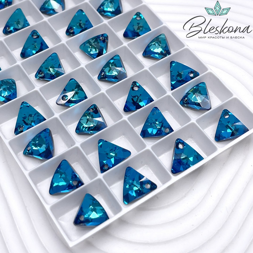 6628 XILION Triangle 12мм Crystal Bermuda Blue P