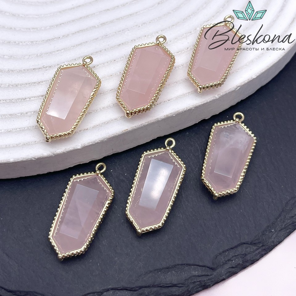13,5*30мм, цвет золото ,Подвеска Шестиугольник Розовый кварц в обрамлении цирконы