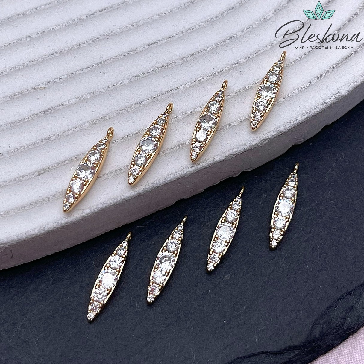 16*3 мм Цвет золото, Подвеска Капля острая цирконы 