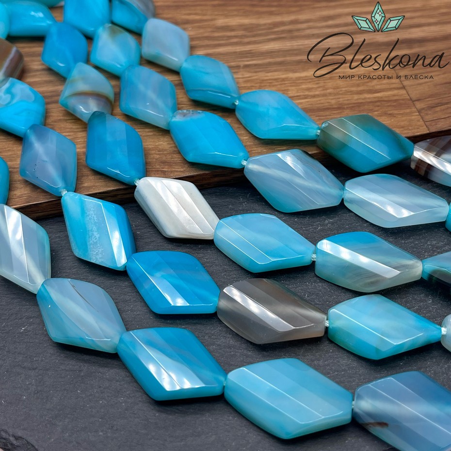 Агат голубой ромб крученый 30*20 мм