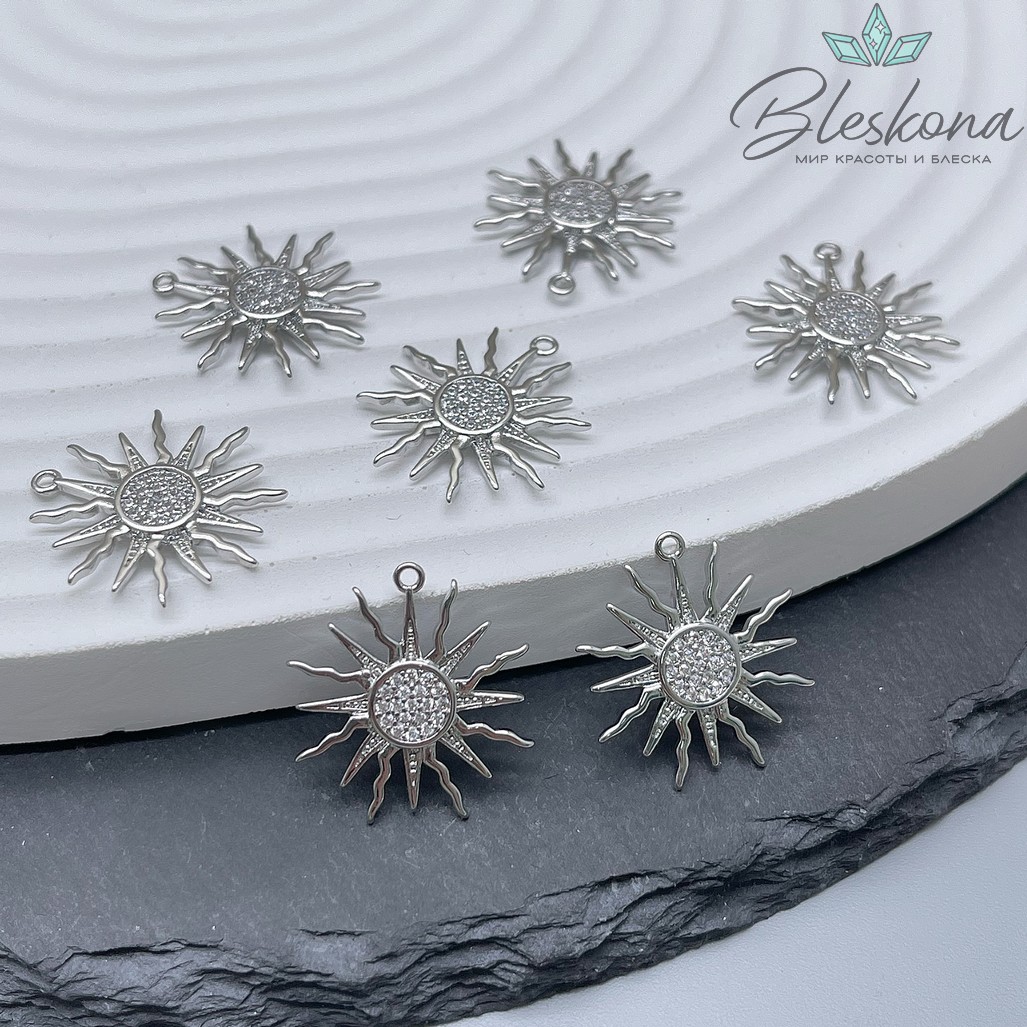 17,6*16 мм Цвет серебро, Подвеска Солнце с волнистыми лучами и цирконами 