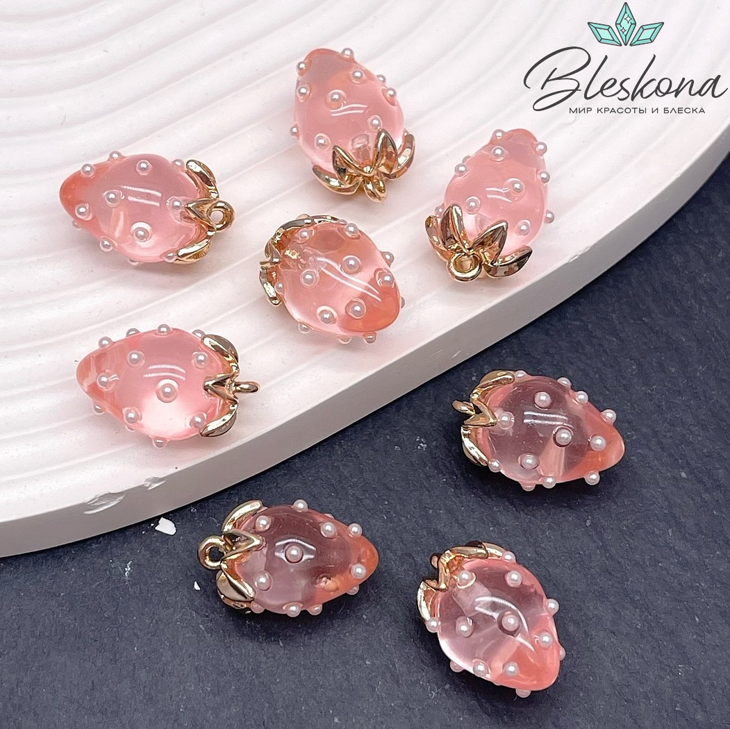 18,5*12 мм Цвет золото, Подвеска клубничка прозрачная розовая P32045-2