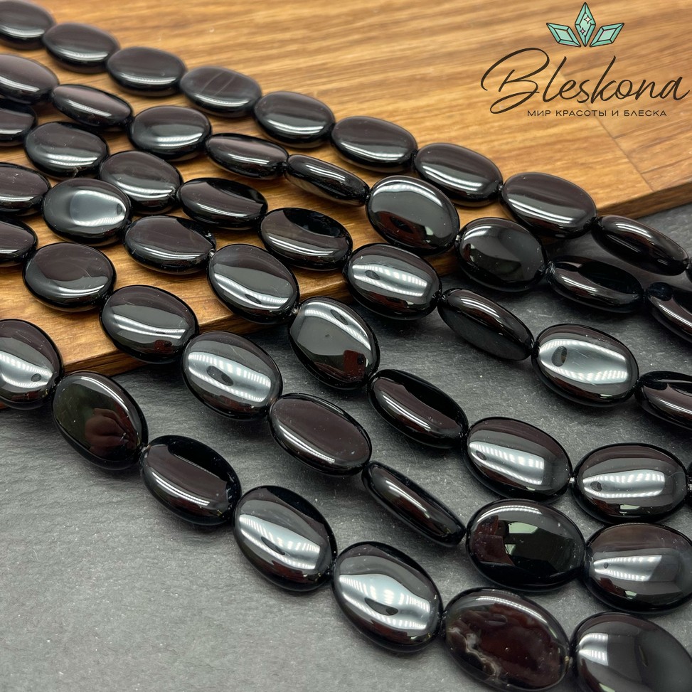 Агат черный с прожилками овал 18*13 мм