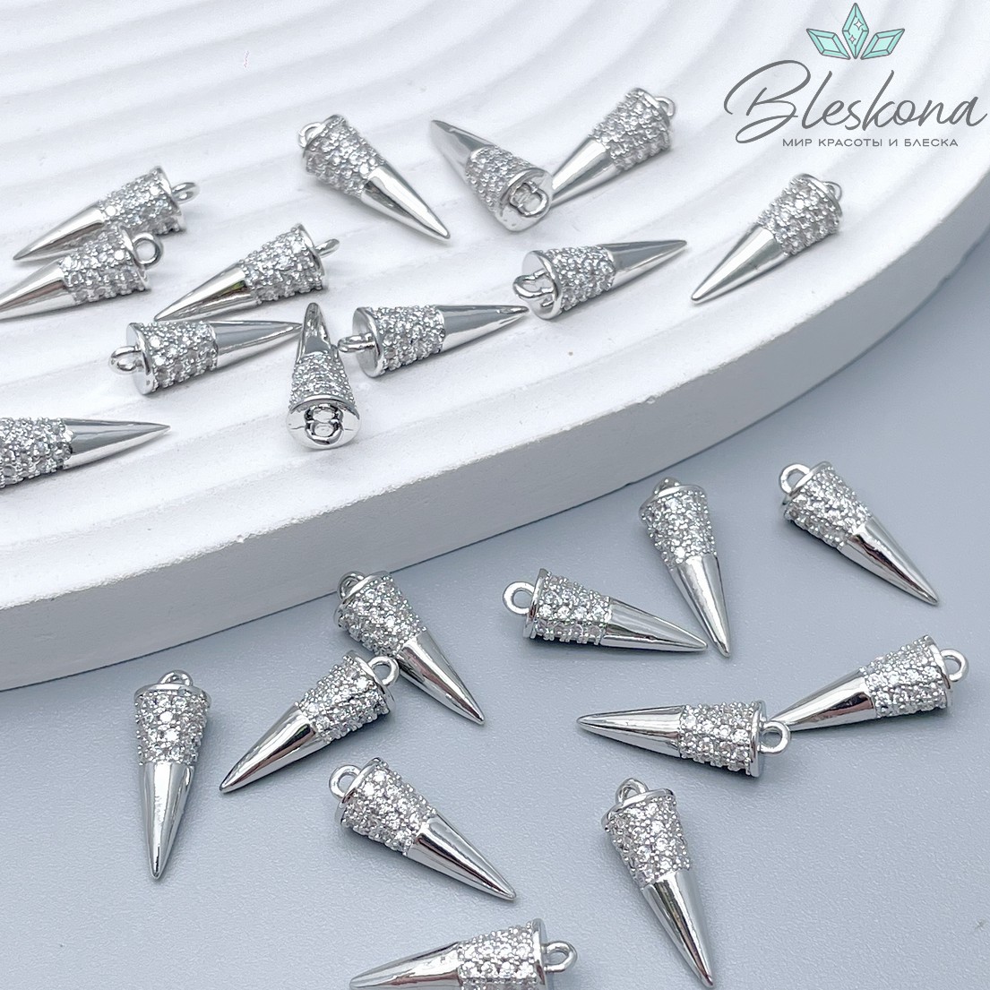 15,5*5 мм Цвет серебро, Подвеска Шип цирконы 
