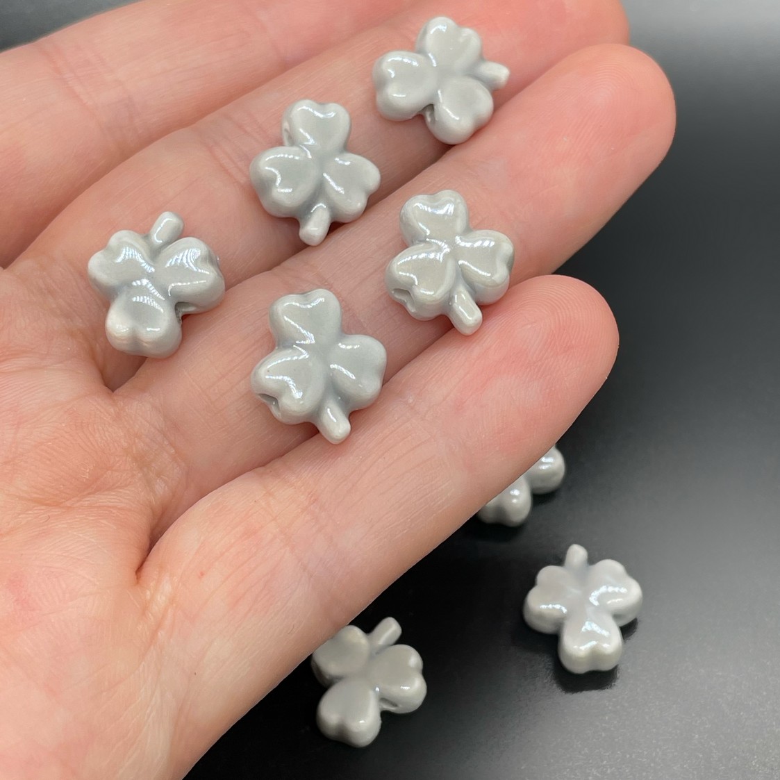 11,5*13 мм Бусина Клевер, керамика цвет серый
