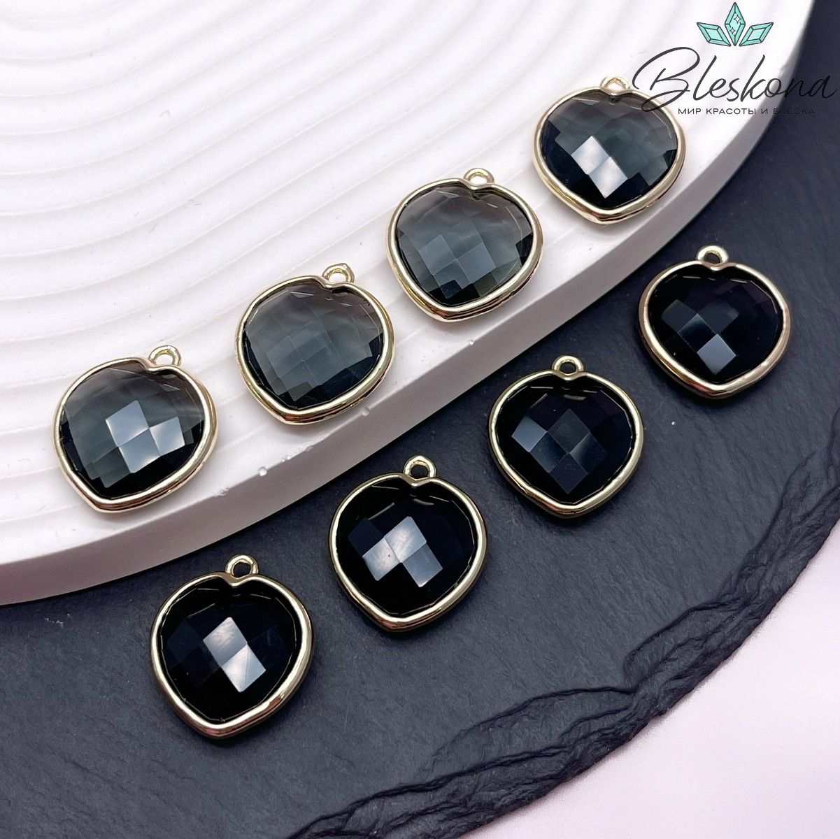 15 мм, Цвет золото, Подвеска сердце дымчатое огранка