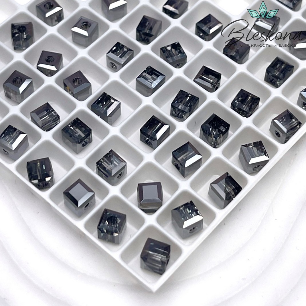 5601 Cube Bead 4 мм Crystal Silver Night B