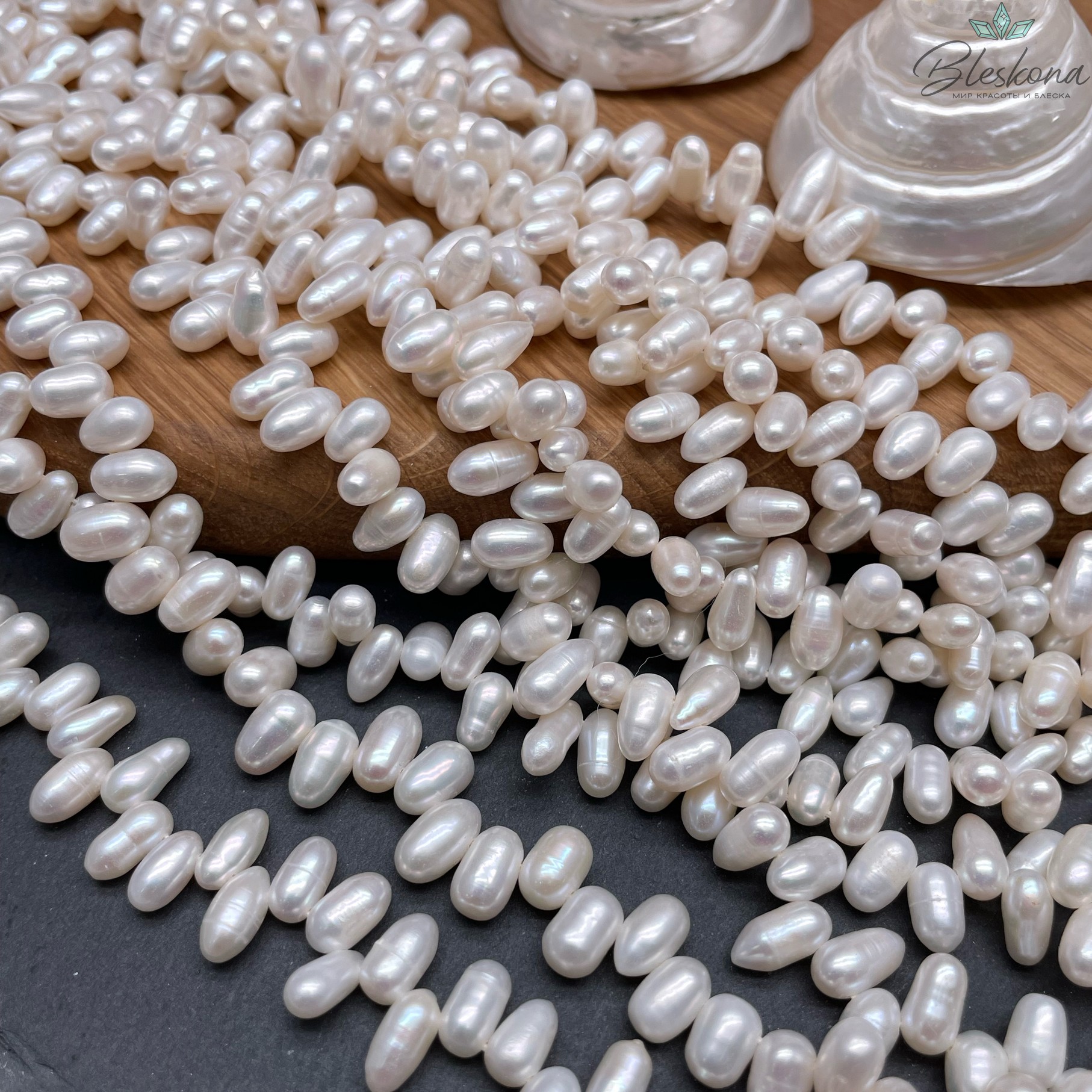 Жемчуг рис белый смещенный центр 9-9,5 мм 