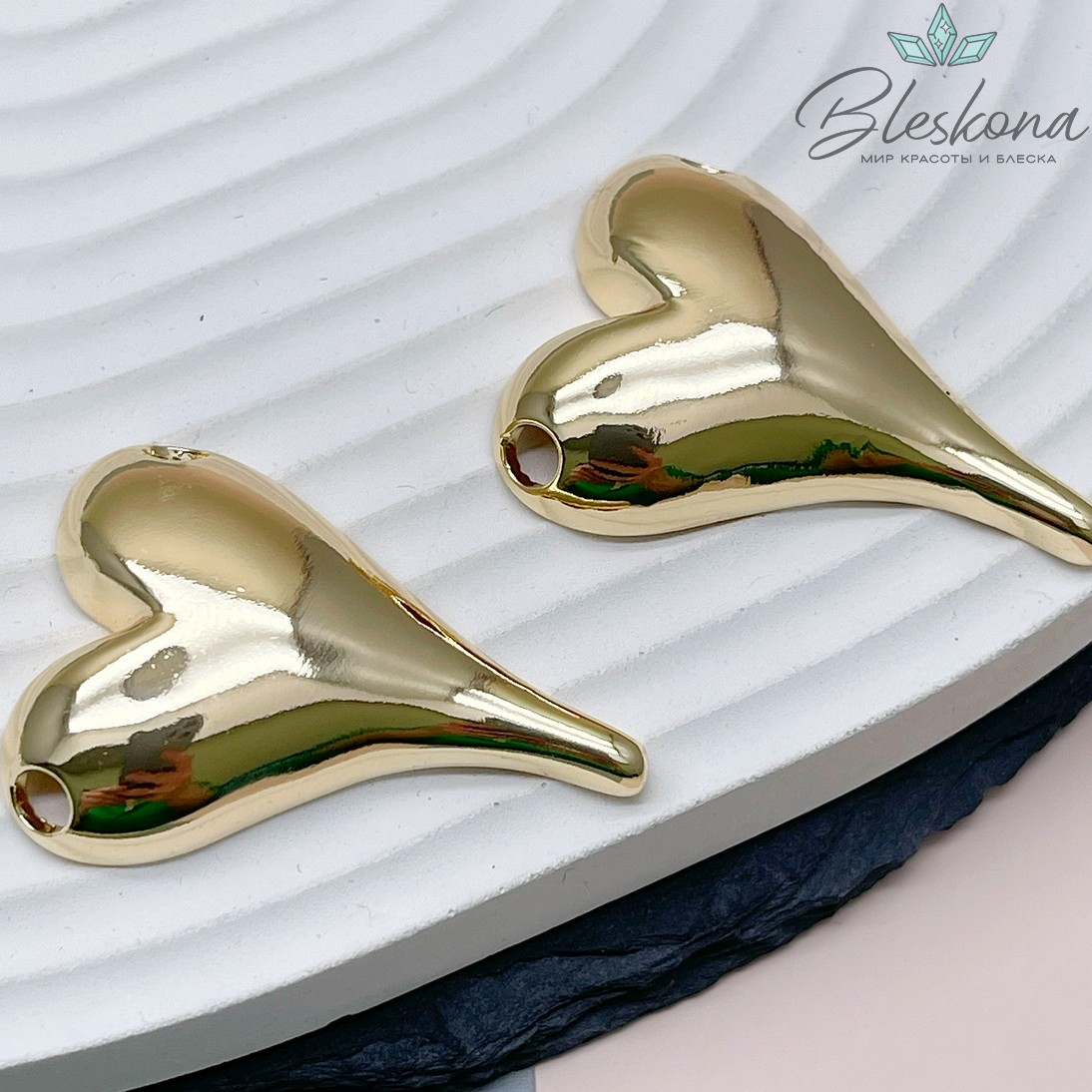 36*26 мм Цвет золото, Подвеска-бусина Сердце объемное крупное