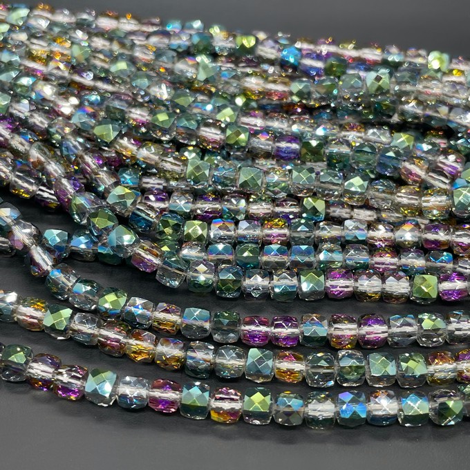 5 мм Стекло Lux, куб огранка, цвет хамелеон