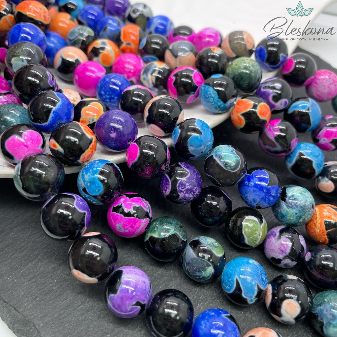 Агат черный микс цветные разводы (имитация) 14 мм