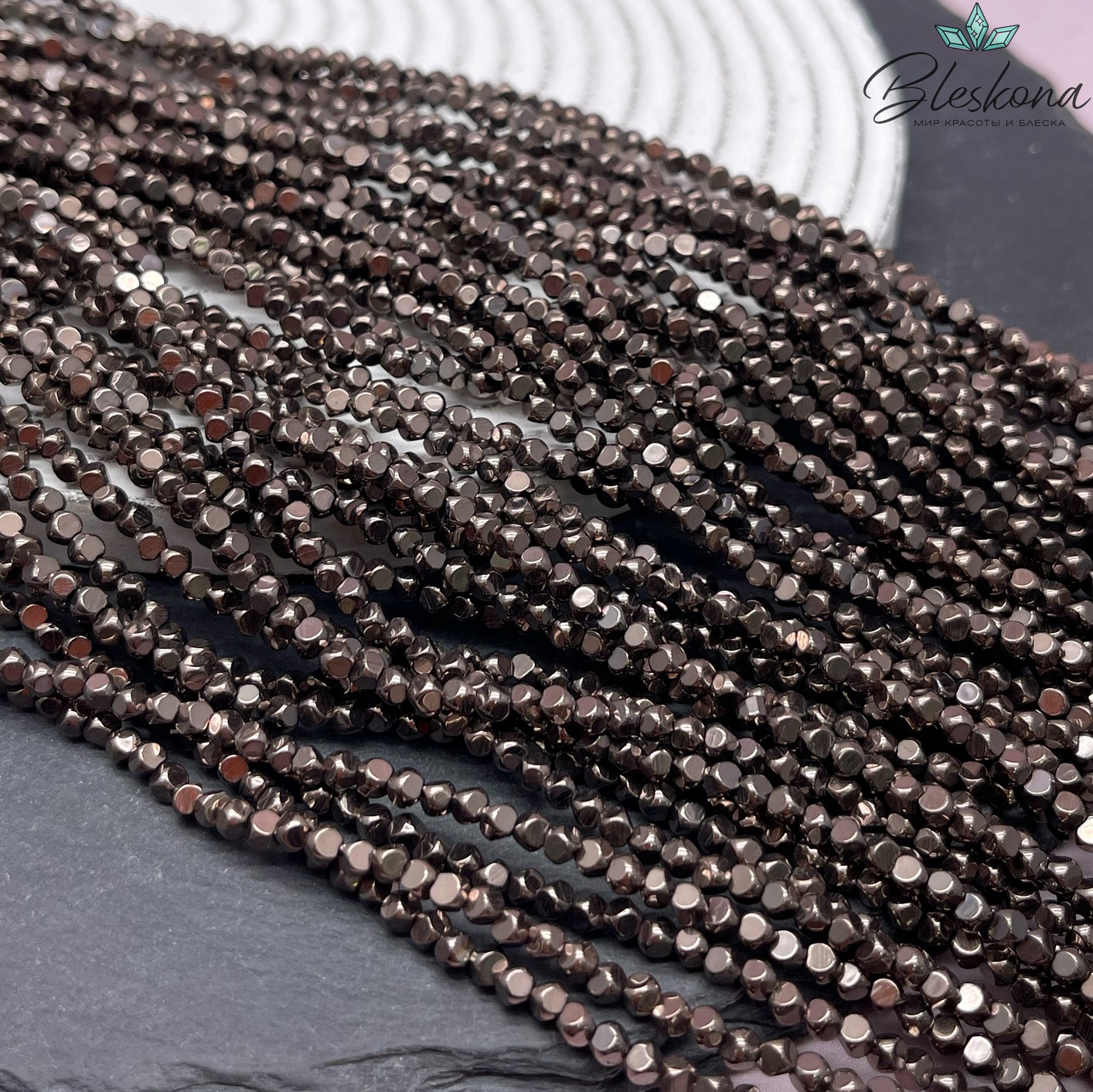 3*3 мм Гематин фриформ, цвет коричневый №1 (шоколадный)