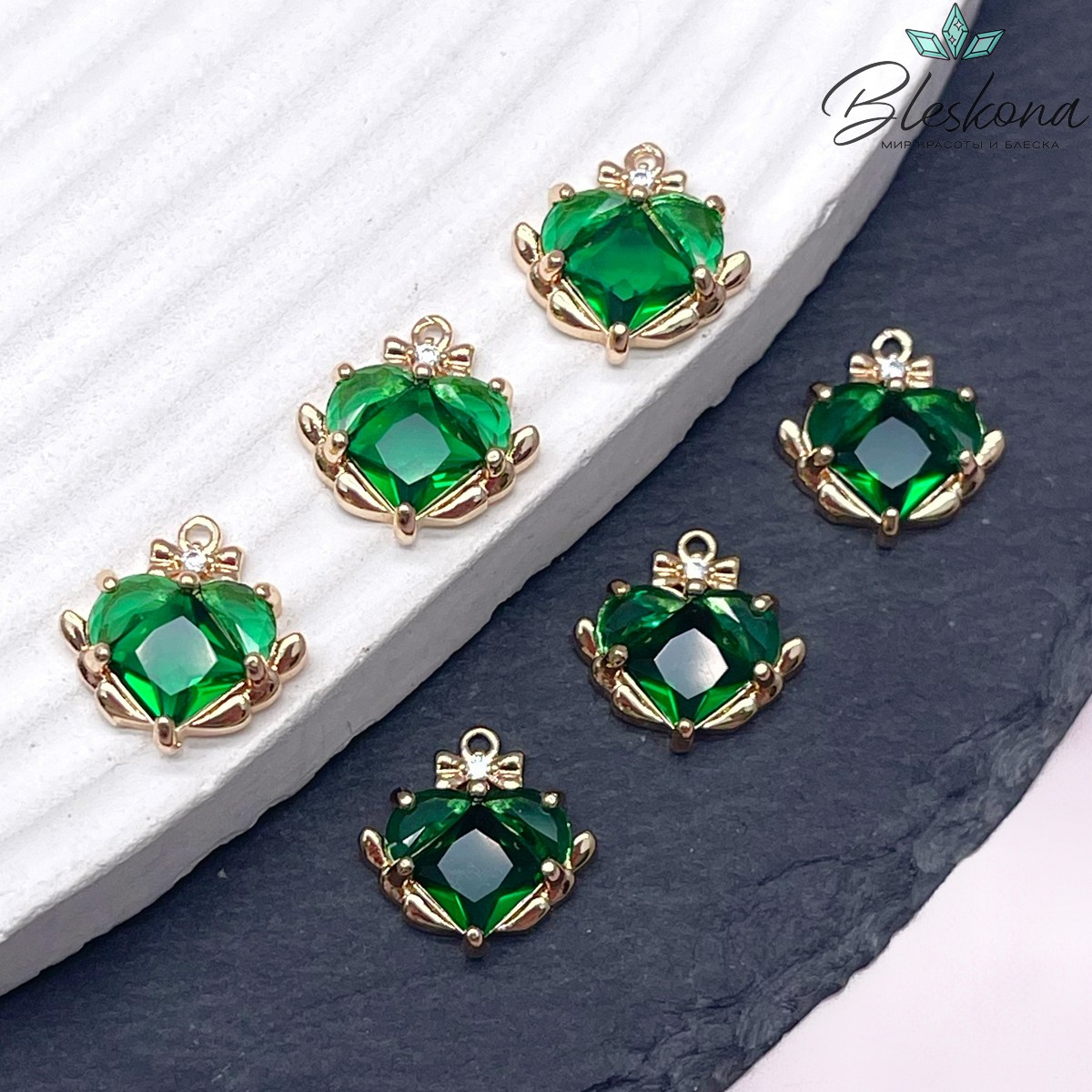 11*12мм Цвет золото, Подвеска Сердце зеленый циркон 