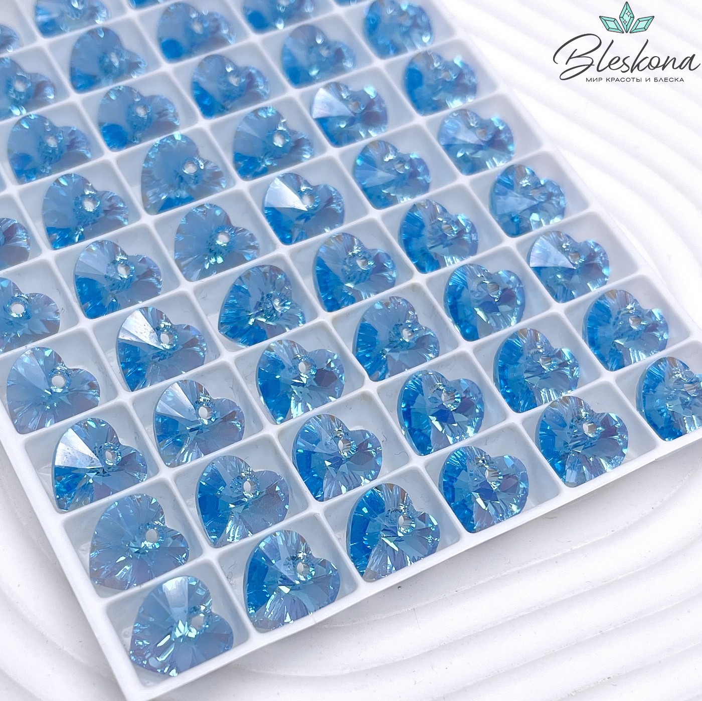 6228 Xilion Heart 10,3*10 мм Aquamarine Aurore Boreale (AB)