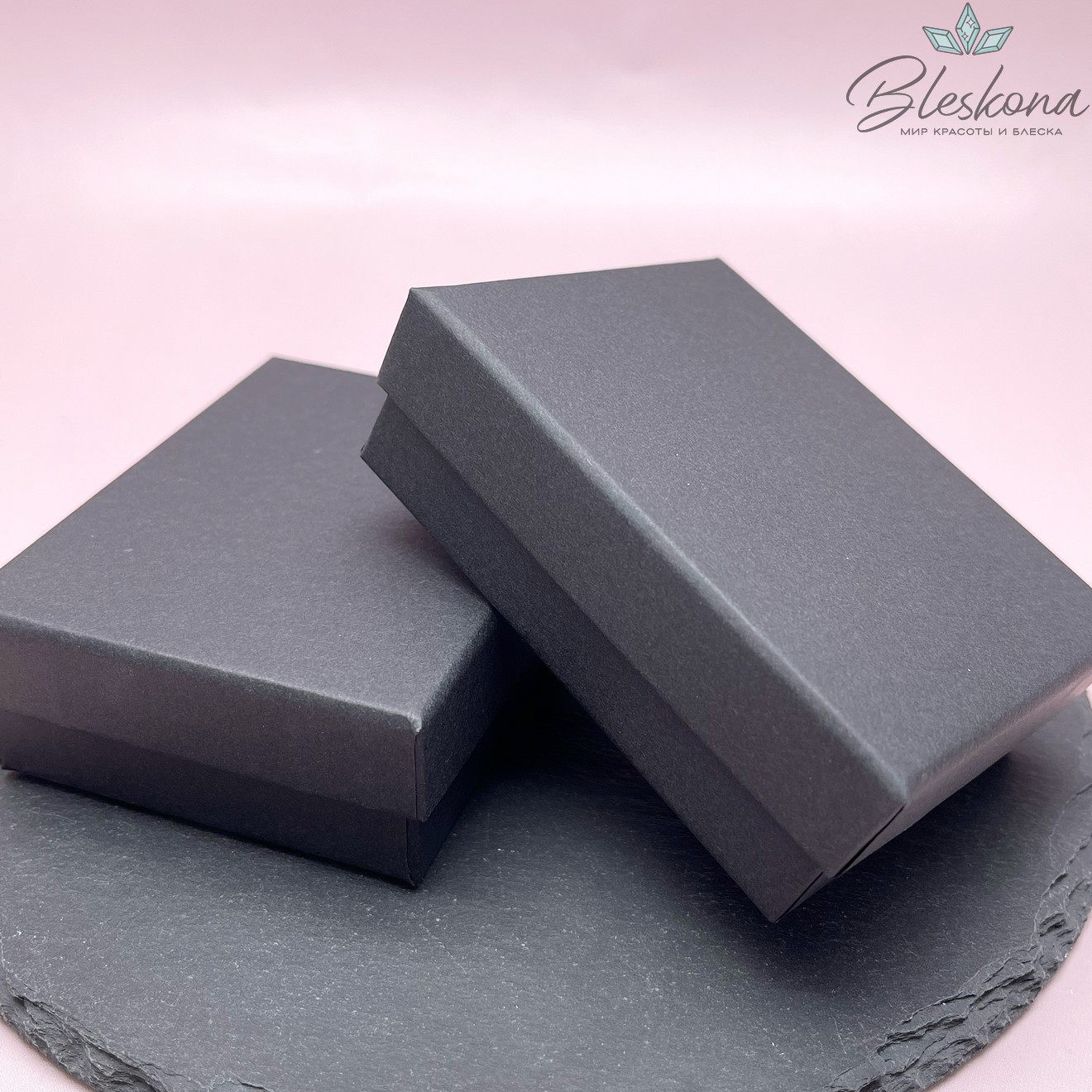 Коробка Черная черная подложка 9*7*3см