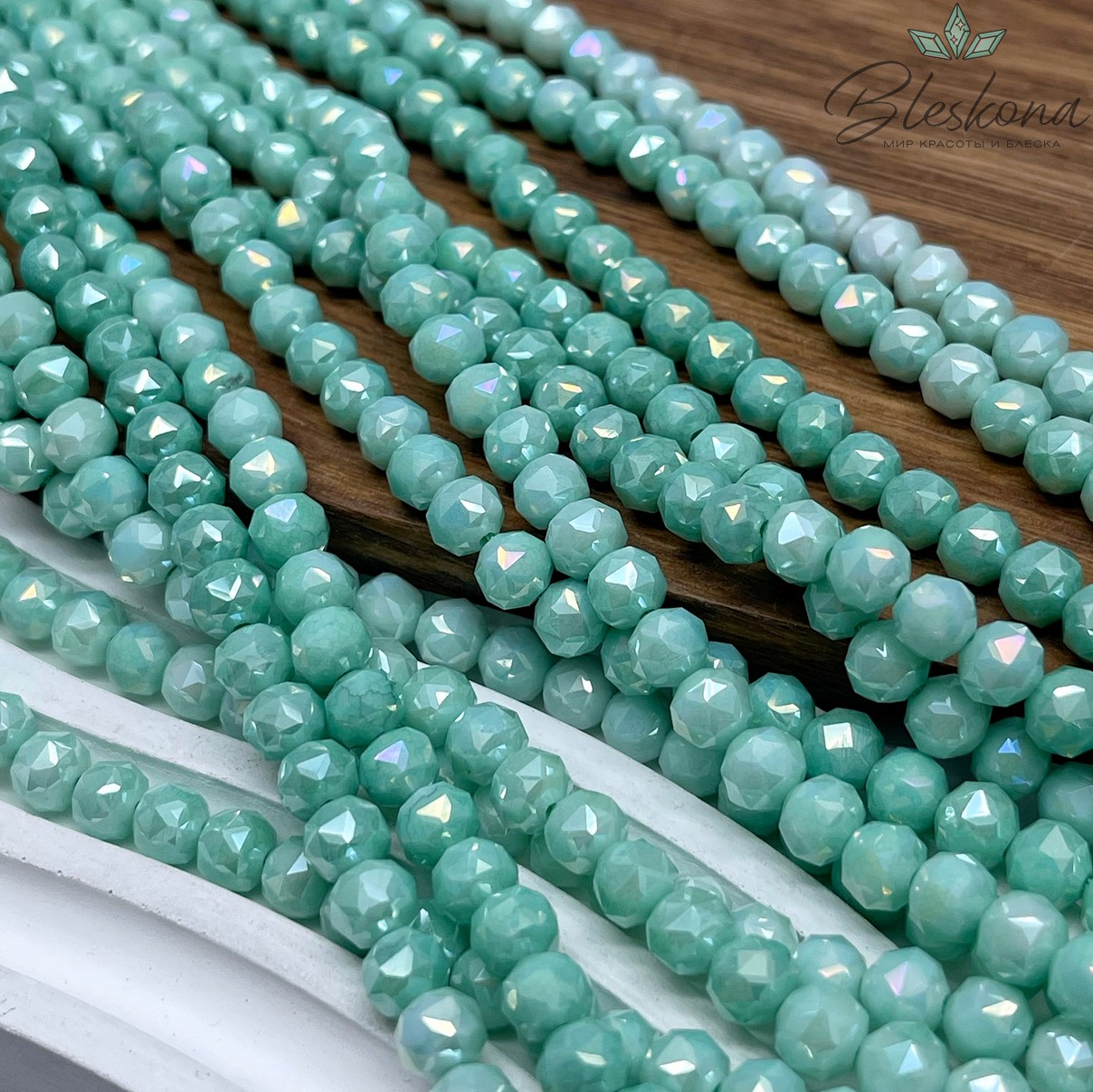 Стекло Lux мятное огранка острая 6 мм