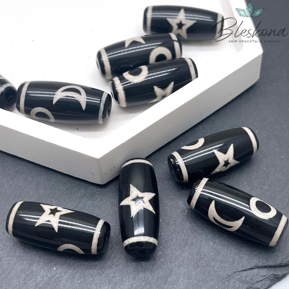 Бусина Дзи Вселенная (Небо,Звезда и Луна) черно-белый бочонок 25*11 мм