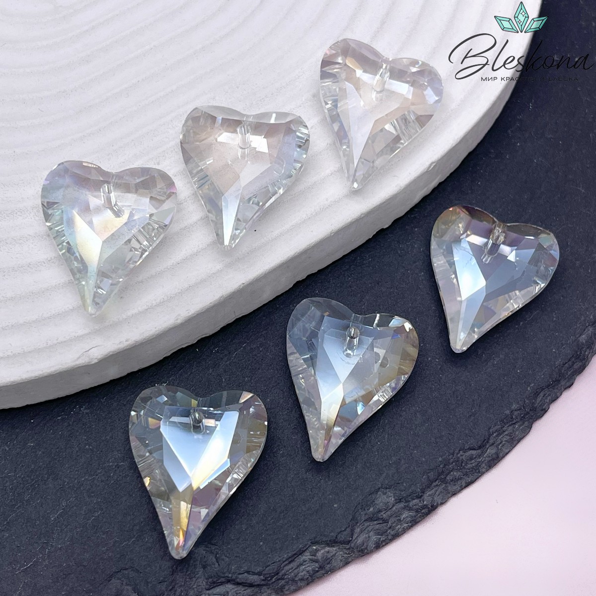 26,5*21,5 мм, Подвеска сердце стекло белое с переливом (Shimmer B) уп. 2 шт АКЦИЯ