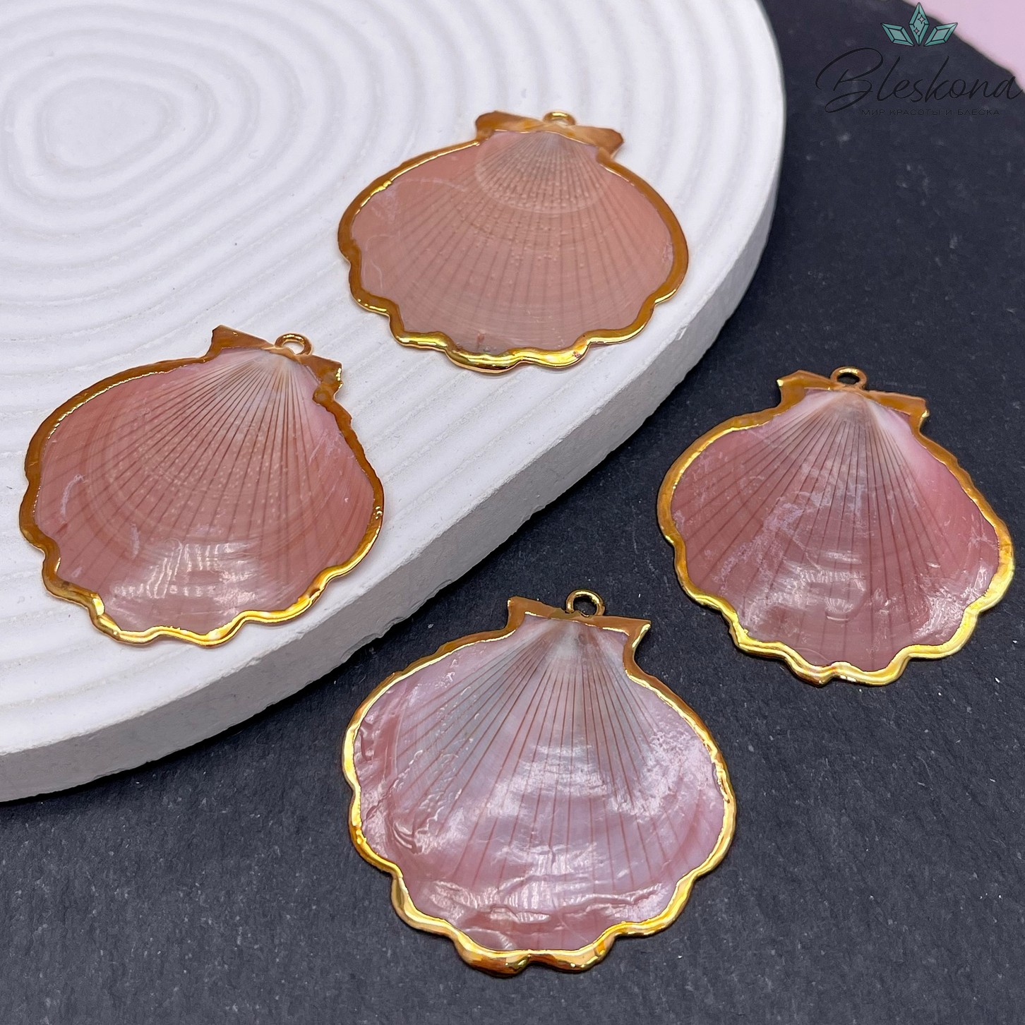 (40-42)*(39-40) мм, Цвет золото, Подвеска Тихоокеанский ситцевый гребешок  